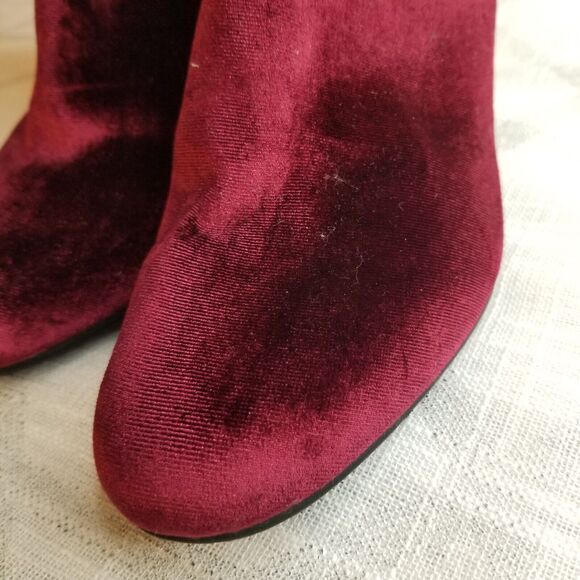 Francesca's Wine Burgundy Velvet Sock Ankle Boots Bootie Retro Size 10 - Picture 6 of 13
